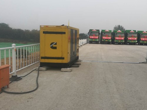 禹会电力系统的稳定性和设备兼容性如何影响发电机组的频率规格？