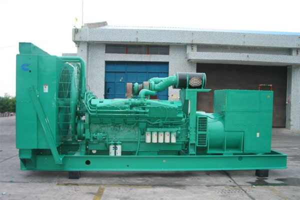 禹会工厂发电机应急发电时如何更准确地检查发电机状态？