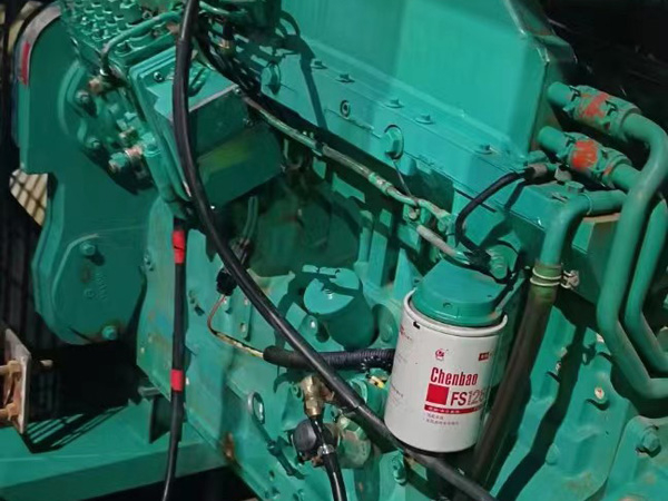 禹会如何确定新的发电机组控制系统是否与原系统兼容？